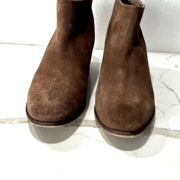 Charles By Charles David | Yasmin Mid Heel Women’s Brown Leather Ankle Boots - Picture 6 of 12